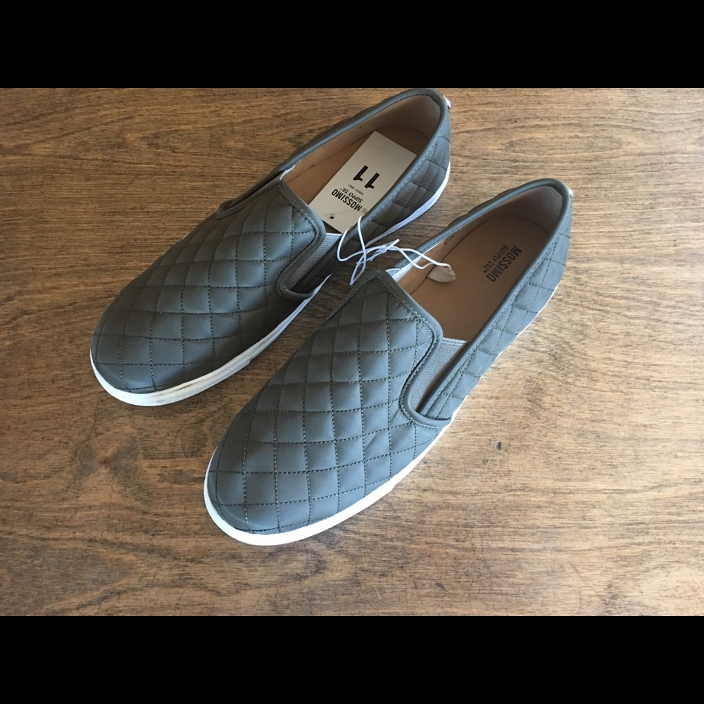 Hunter green flats